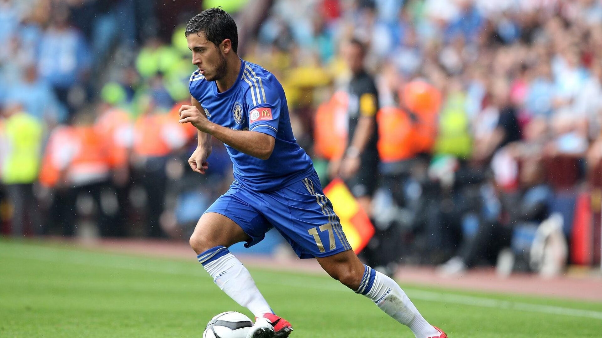 中国足球国家队深化快节奏传导打法体系演练，足球节奏训练